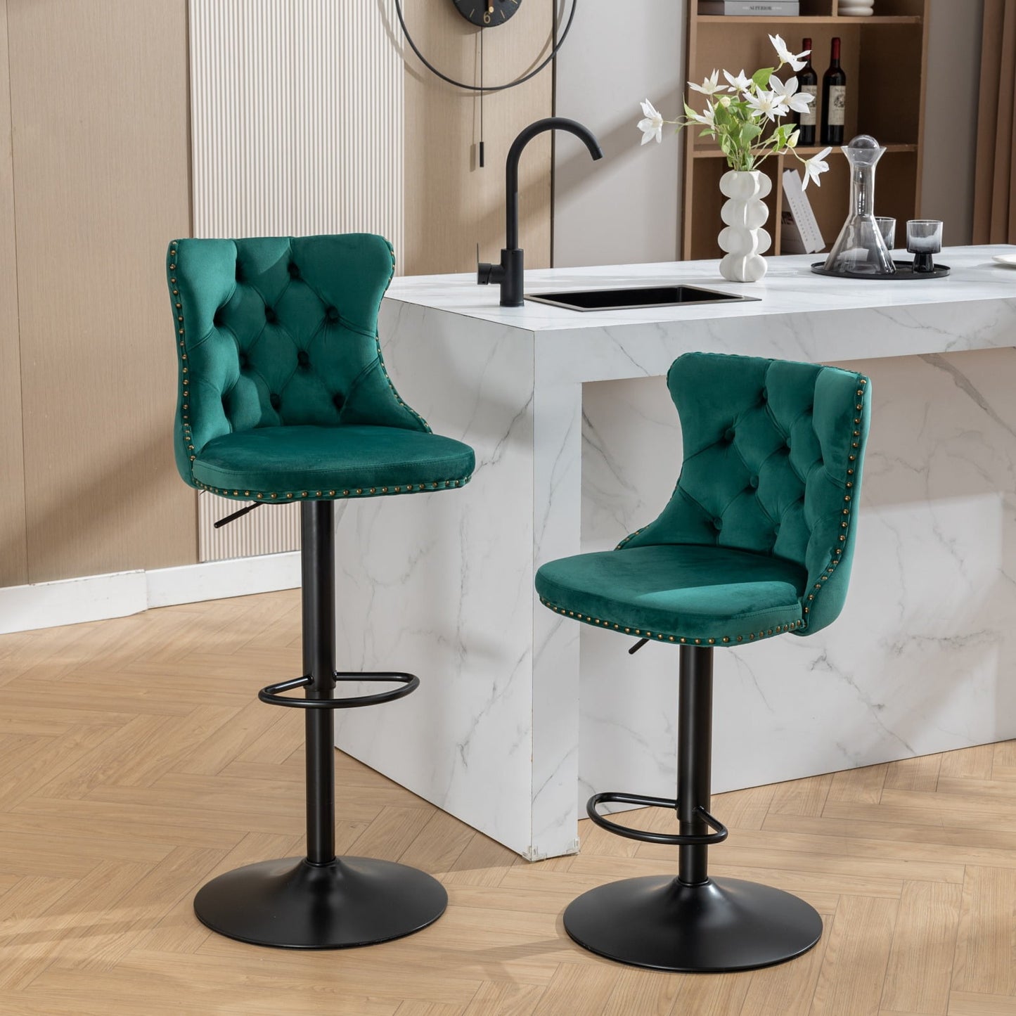 GAKMCIL Swivel Velvet Upholstered Barstools with 25-33in Adjustatble Seat Height, 360°Swivel, Footrest, Black Chrome base, Comfy Tufted, 300lb Load for Home Pub, Kitchen Island (Set of 2, Green)
