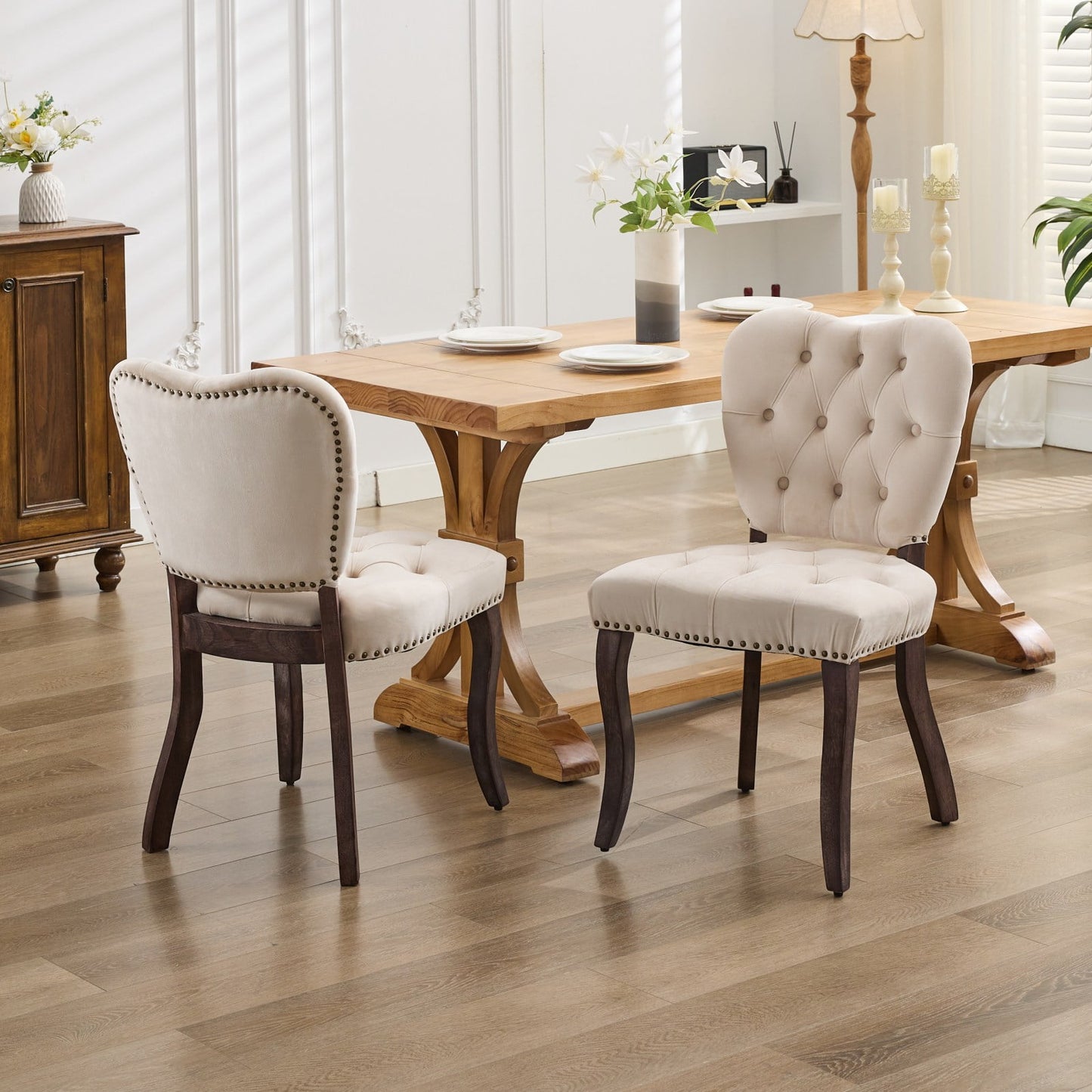 GAKMCIL French Vintage Velvet Dining Chairs (Set of 2), Comfy Button Tufted Dining Chairs with Nailhead Trims and Solid Wood Legs, Weight Capacity 350lb for Dining Room, Kitchen and Café (Beige)