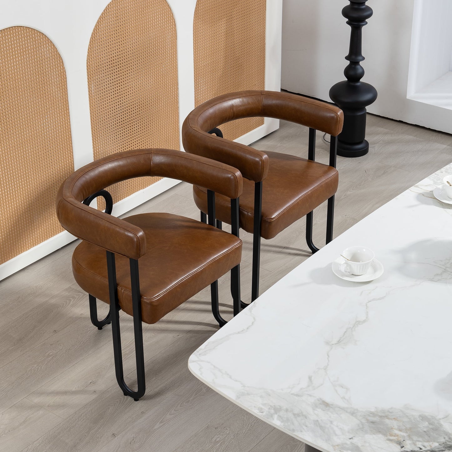 GAKMCIL PU Leather Fabric Upholstered Bar Stools (Set of 2), Bar Chair/Dining Chair/Armchair with Back, Black Metal Frames for Living Room Bar Kitchen Island Restaurant Bistro, Club (Light Brown)
